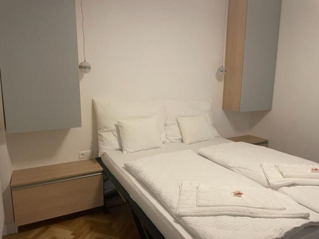 Others 3, WBR. vendeghaz, Siklósi