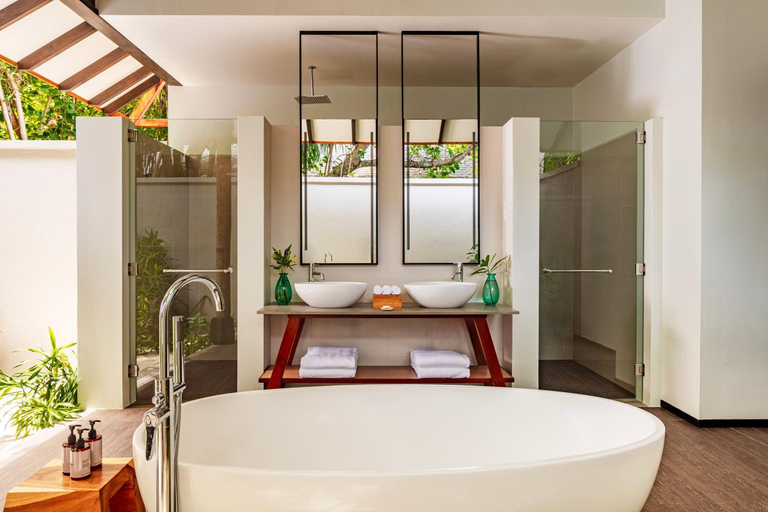 Bathroom 5, NH Collection Maldives Havodda Resort