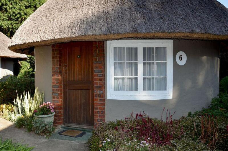 Exterior & Views 1, The Nest Hotel, Uthukela