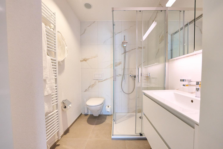 Bathroom 22