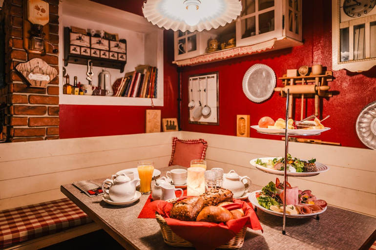Food & Drinks 5, Oma's Kuche & Quartier, Vorpommern-Rügen