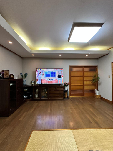 2, 吉祥莊位于高山市内 有一千平方的园林 可远眺日本的阿尔卑斯山脉 四季景色绝佳 可接待9人入住 免费停车, Takayama