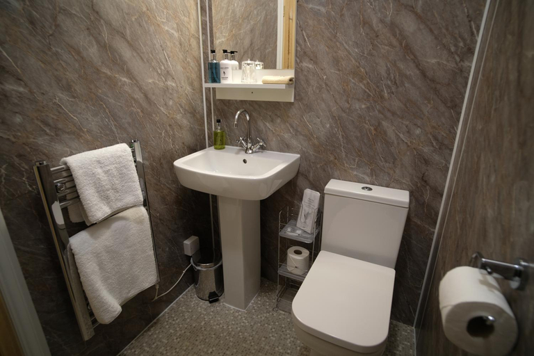 Bathroom 4, Morlea Bed & Breakfast, Highland