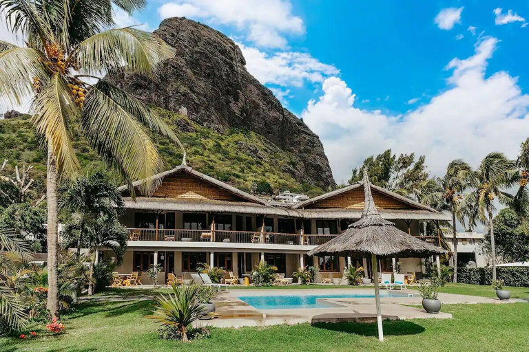 Exterior & Views 2, Boutik Le Morne Holiday Apartments, Black River