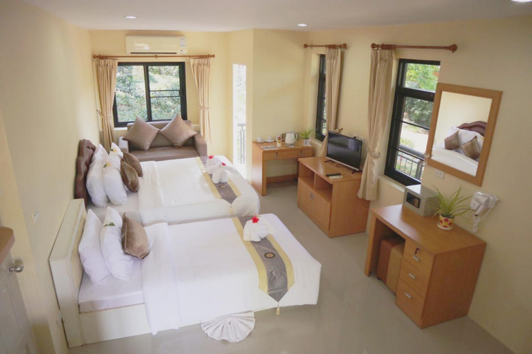 Bedroom 12