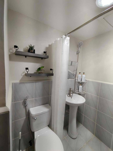 Bathroom 3, Serenity by the pool 1107, Lapu-Lapu City