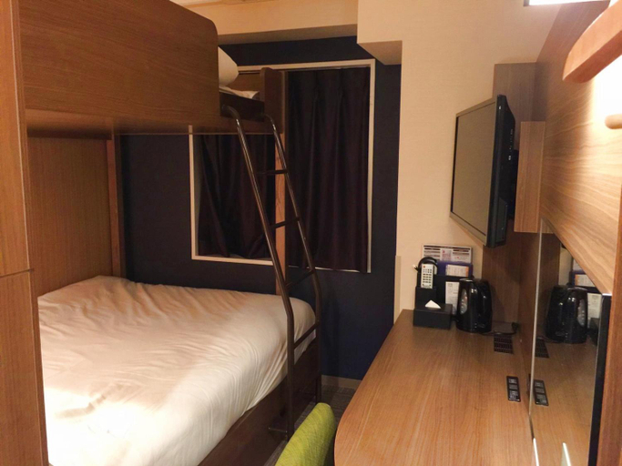 Bedroom 13