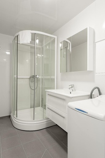 Bathroom 2, Mo Gjestegard, Rana