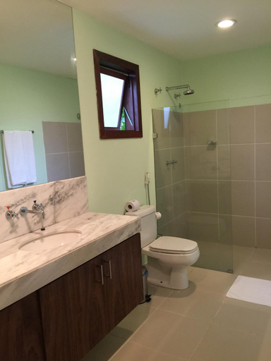 Bathroom 4