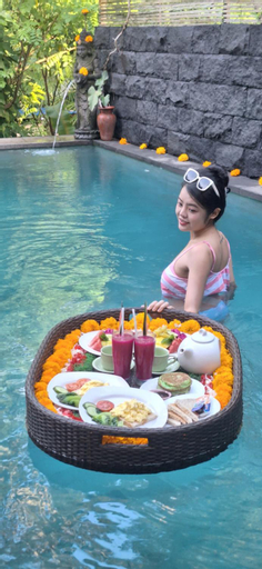 Swimming Pool 11
