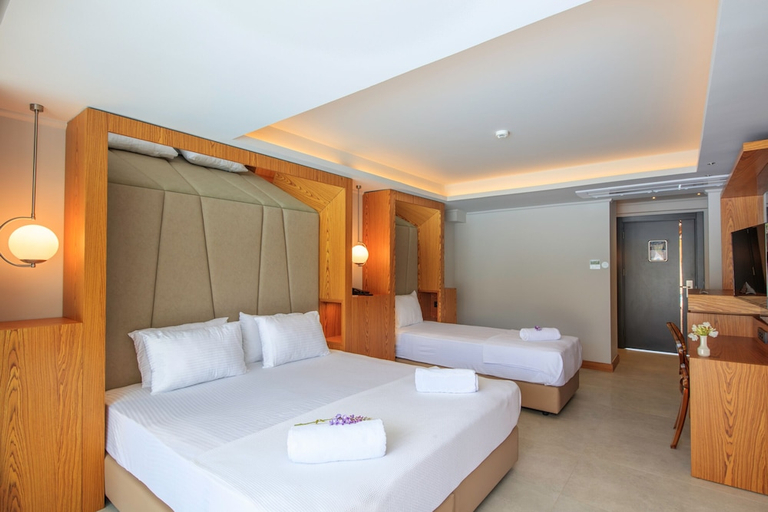 Bedroom 2, Orka World Hotel & Aqua Park, Fethiye