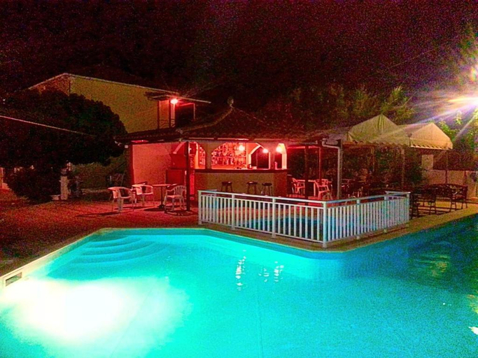 Others 5, Zante 523, Ionian Islands