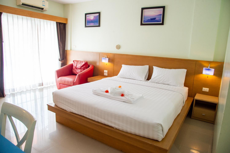 Patong Eyes Hotel, Phuket Island