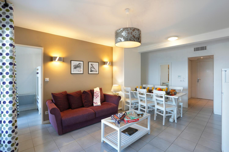 Others 4, Residence Nemea l'Estacade, Landes