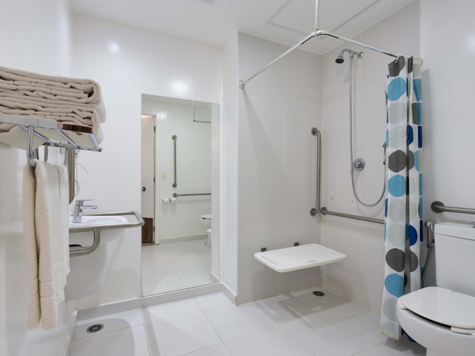 Bathroom 2, Ramada Encore São Paulo Osasco, Osasco