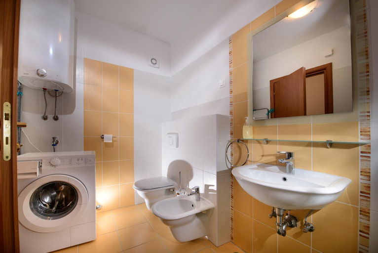 Bathroom 3, Plavo Nebo Istra Apartments, Medulin