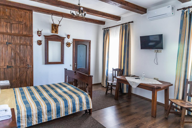 Bedroom 2, Hotel Lubych, Brodivs'kyi