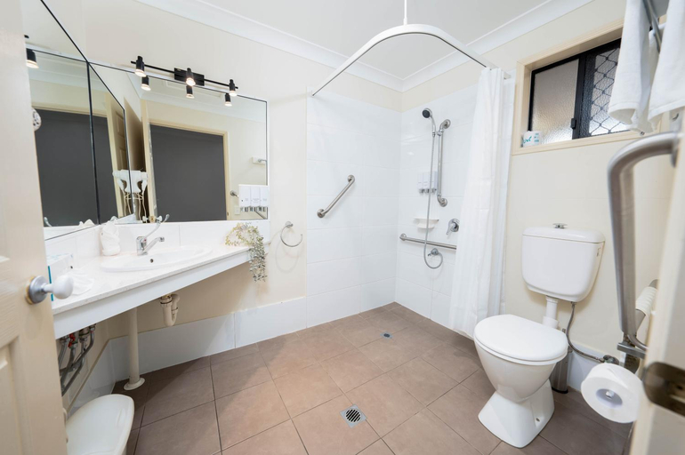 Bathroom 3, Best Western Tuscany on Tor Motor Inn, Toowoomba - West