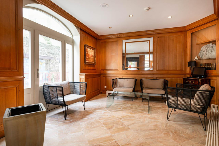 Public Area 2, Hotel de la Cite, Ille-et-Vilaine