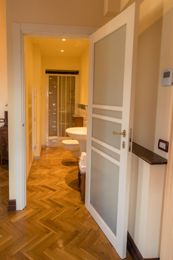 Bathroom 4, Villa Nichesola, Verona