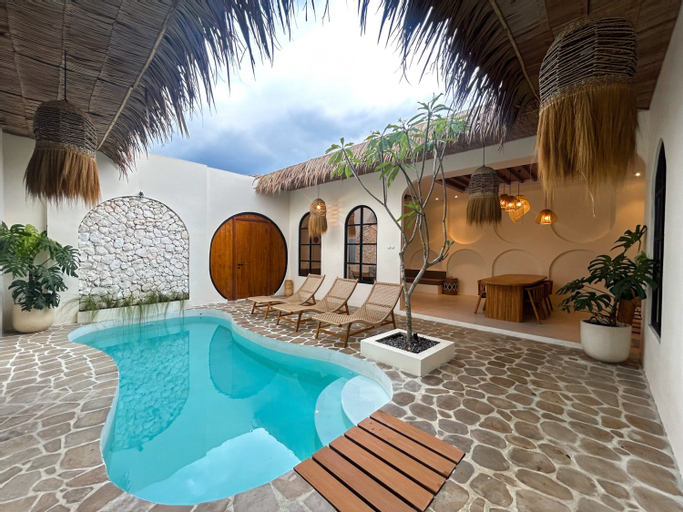 Swimming Pool 3