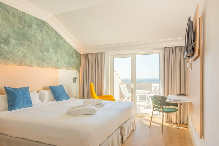 Bedroom 3, Talaso Atlantico, Pontevedra