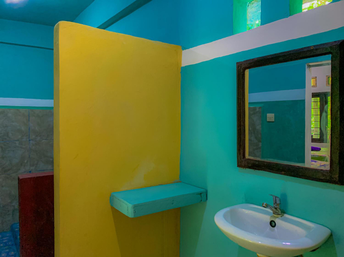 Bathroom 5, Breeze Hostel, Lombok