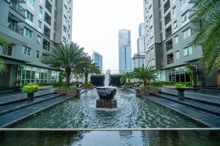 Exterior 10
