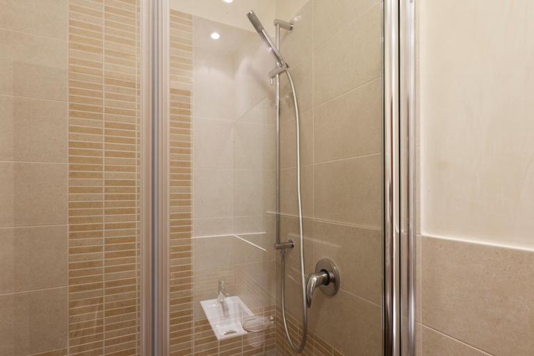Bathroom 3, San Lio Tourist House, Venezia