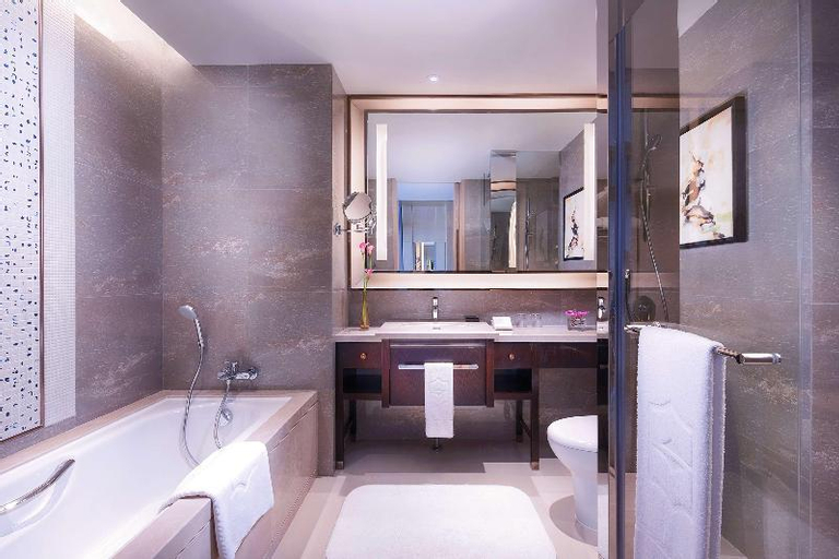 Bathroom 13