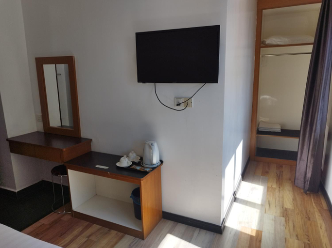Others 3, Marine Bay Hotel, Sandakan