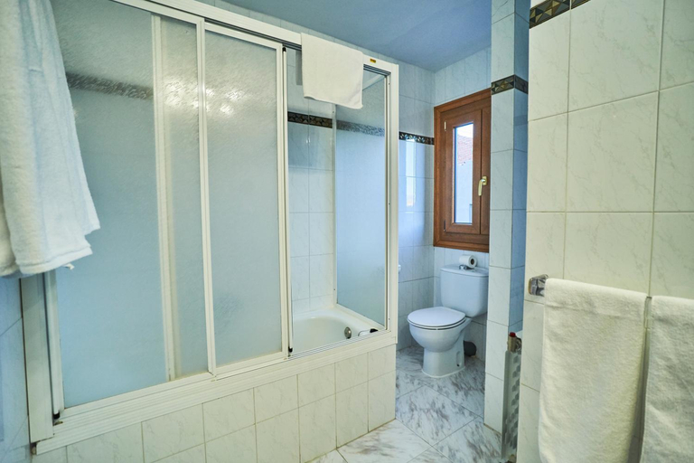 Others 3, Hostal El Panadero, Segovia