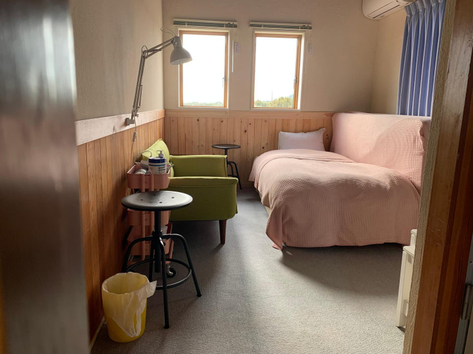 Bedroom 3, South Bird Inn, Minamibōsō