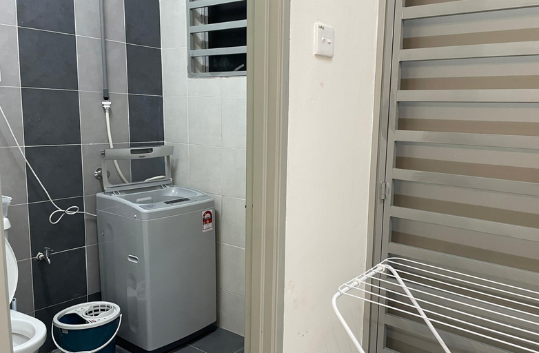 Bathroom 3, ZaraVip Homestay, Kinta