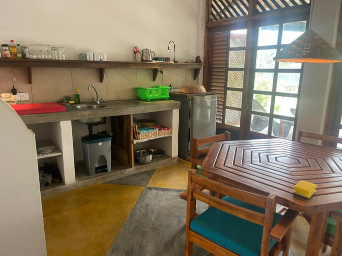 Others 5, 1 Floor Family Appartement with Balcony Villa Wonne Beachhouse, Pothuvil