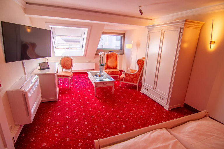 Bedroom 28