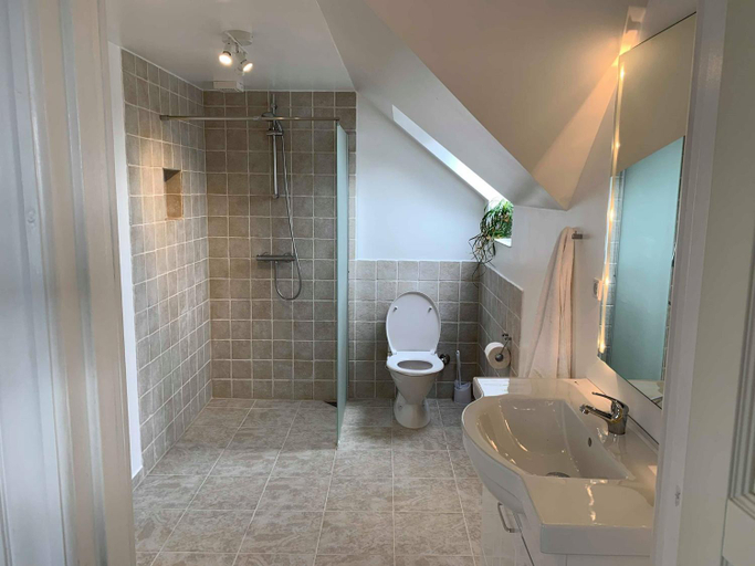Bathroom 3, Fishermans House Apartment 2, Hjørring