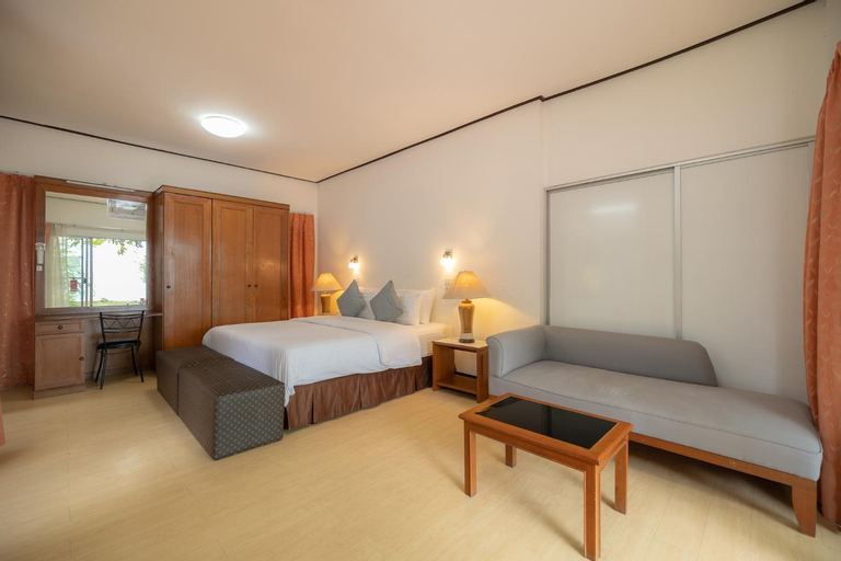 Bedroom 8