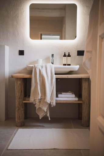 Bathroom 4, Mas d'images styled by Scapa Home, Bouches-du-Rhône