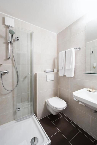 Bathroom 12