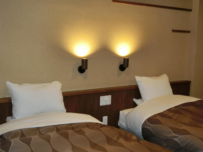 Bedroom 2, Kusatsu Skyland Hotel, Kusatsu