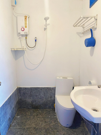 Bathroom, Amina Holidays, Semporna