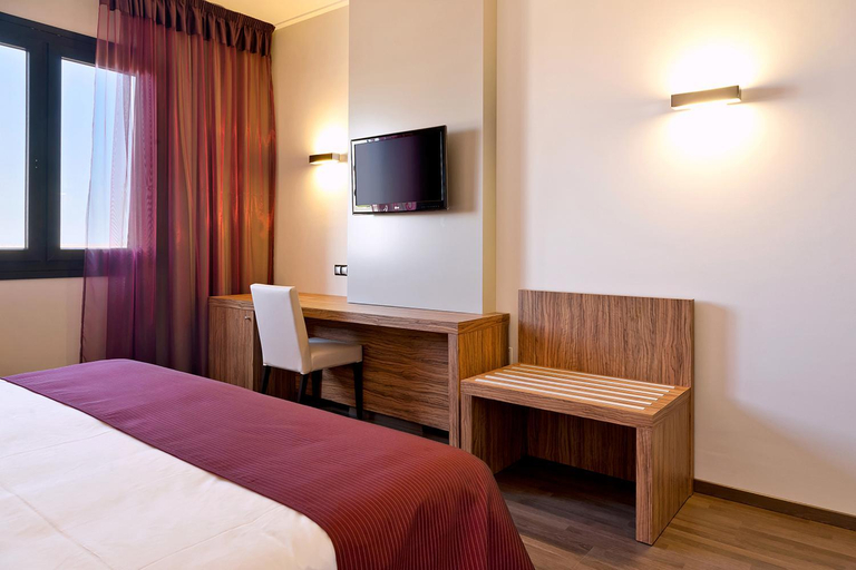 Bedroom 3, Hotel Dona Monse, Alicante