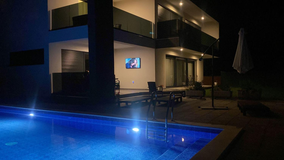 Sport & Beauty 2, Villa H, Sveta Nedelja