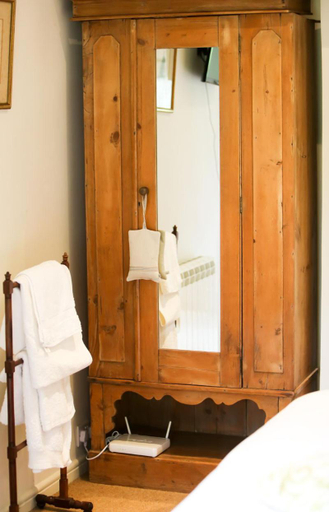 Bedroom 2, Wilderness B&B 3 Self Contained Rooms Nr Sissinghurst, Kent