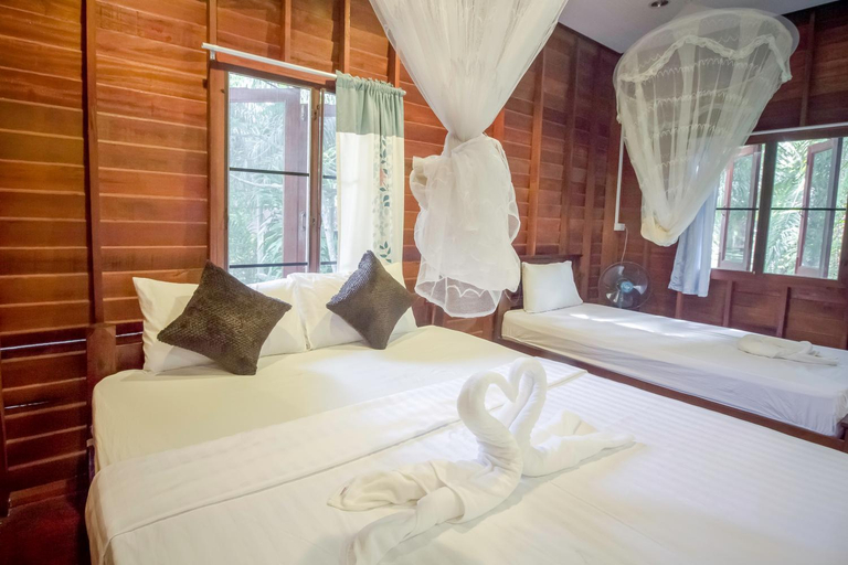 Bedroom 2, Khaosok Palmview Resort, Phanom