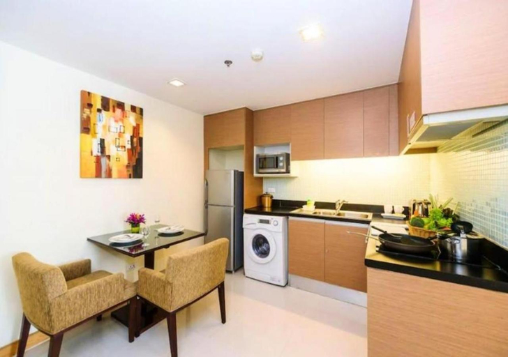 Dining Room 16