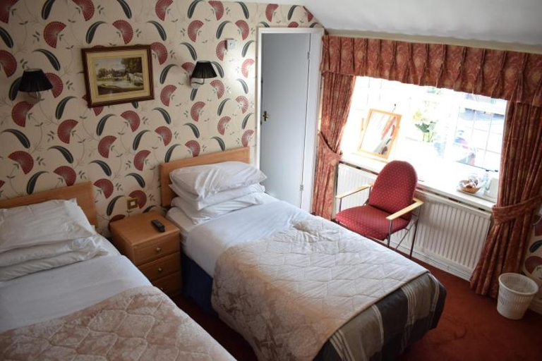 Others 5, Clifton Bridge Hotel, York