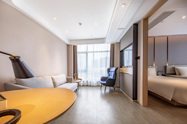 Bedroom 26