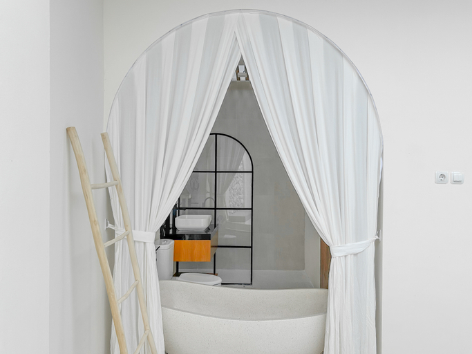 Bedroom 8